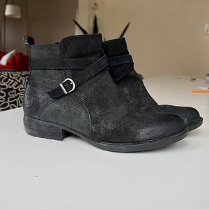 Black leather Born booties size 8